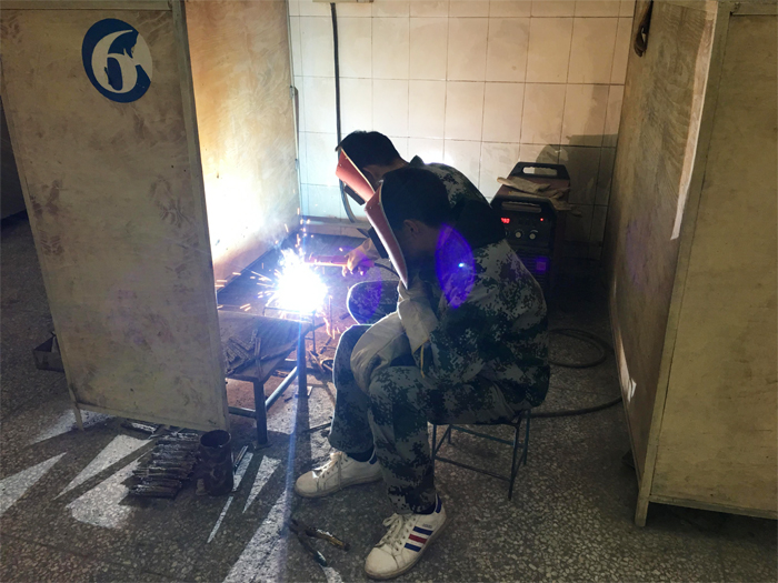 学校组织开展2018年秋季学期中级电焊工考证培训