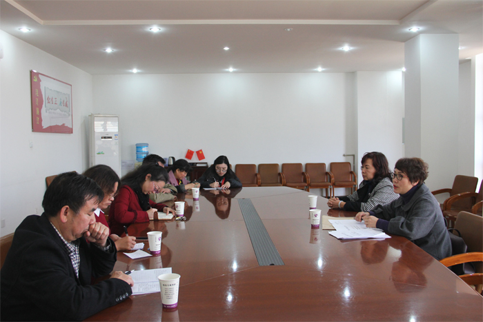 曲靖市档案局对我校档案管理进行年度执法检查