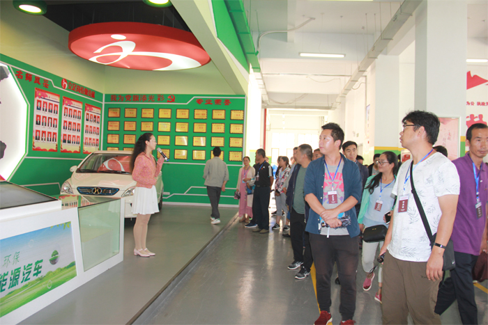 迪庆州维西县基础党务专题培训班到我校观摩