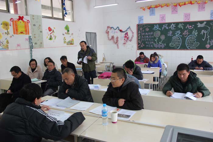 2013级电气工程及其自动化本科班毕业设计答辩圆满结束