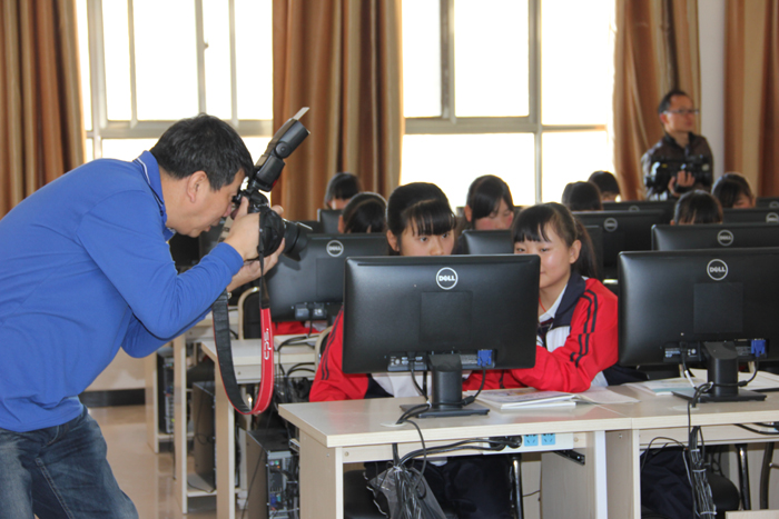 中国教育报记者到我校采访