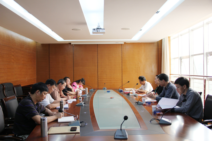 曲靖市人大深入我校进行调研