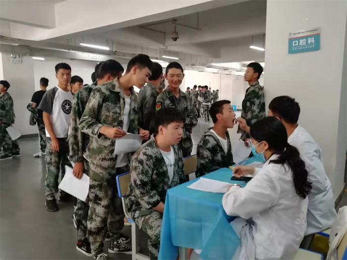 学校组织开展2019年在校学生健康体检工作