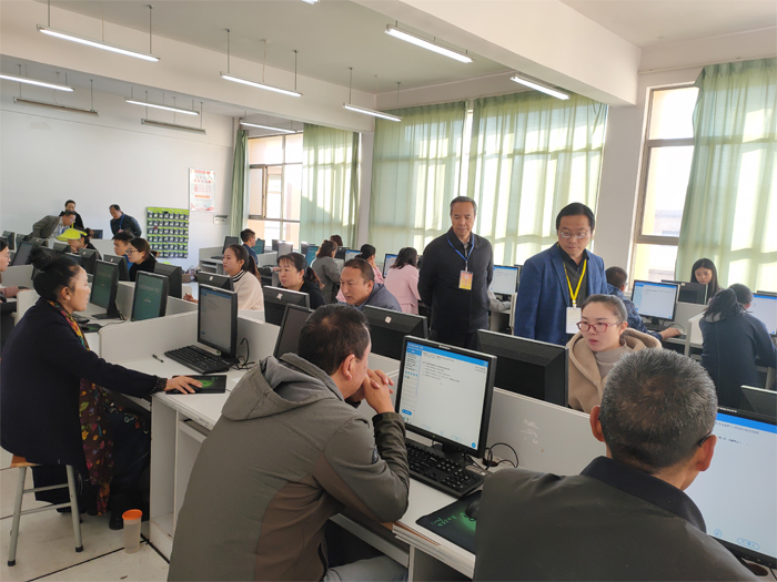 学校顺利完成2019年下半年国家职业资格全省统一鉴定考试工作