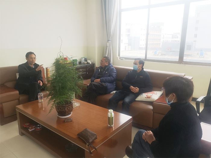 学校与曲靖市富源职业技术学校洽谈联合办学