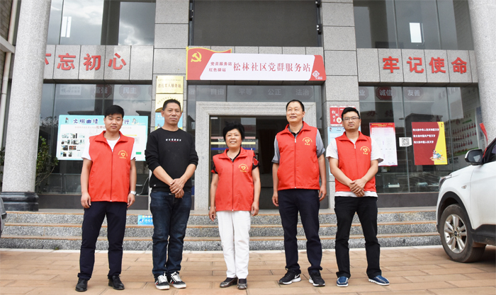 学校深入包保社区开展创建全国文明城市志愿服务工作