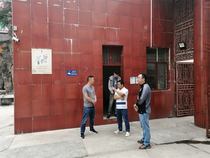 学校到老校区调研安全工作