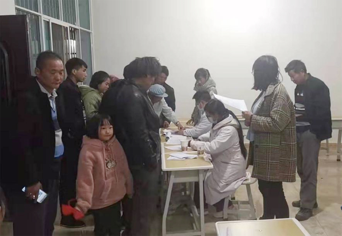 筑牢帮扶村疫情防线